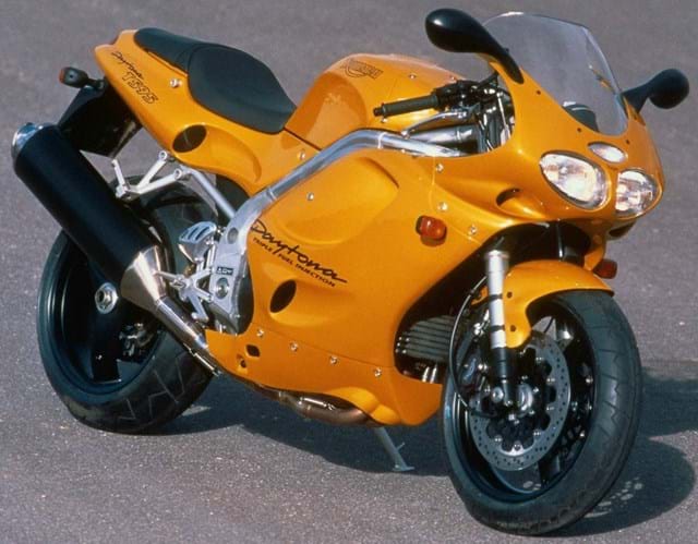 Triumph Daytona T595